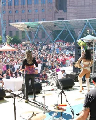 Camilo - Artist Reading