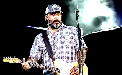 Aaron Lewis