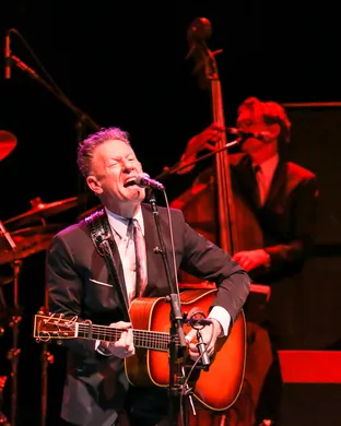 Lyle Lovett